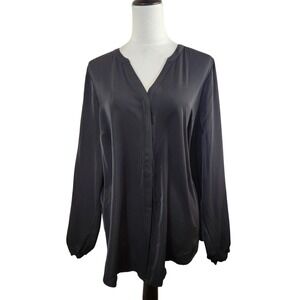 Torrid Womens 1X Black Studio Crepe Button Front Blouse Office Modest Minimalist